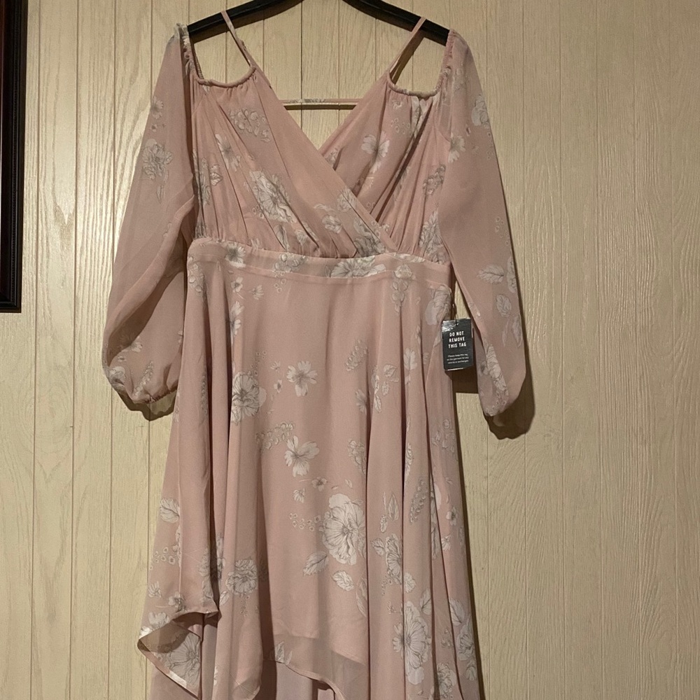 Dress - Picture 2 of 6